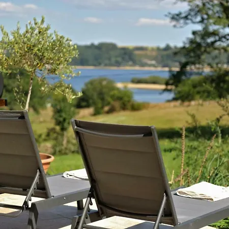 펜션 Domaine Du Charouzech