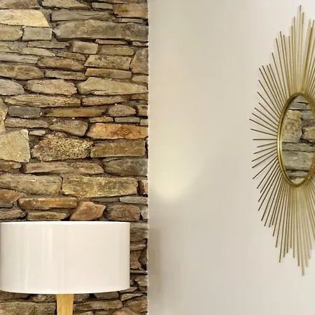 Domaine Du Charouzech 펜션 *