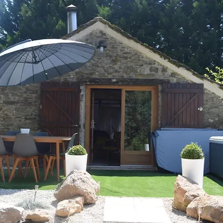 Domaine Du Charouzech Salles-Curan