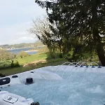 Casa de Férias Domaine Du Charouzech Salles-Curan