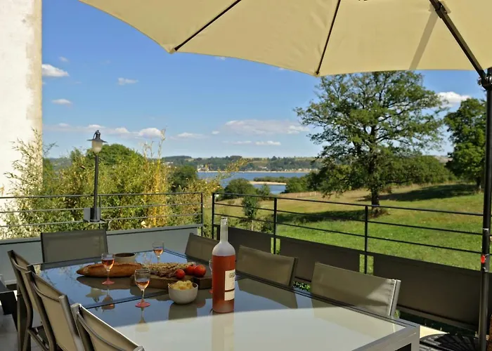 Domaine Du Charouzech Salles-Curan