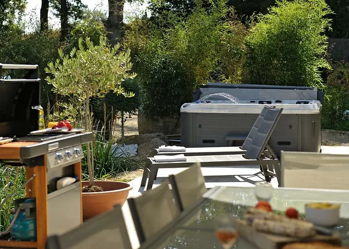 Domaine Du Charouzech Feriehus *